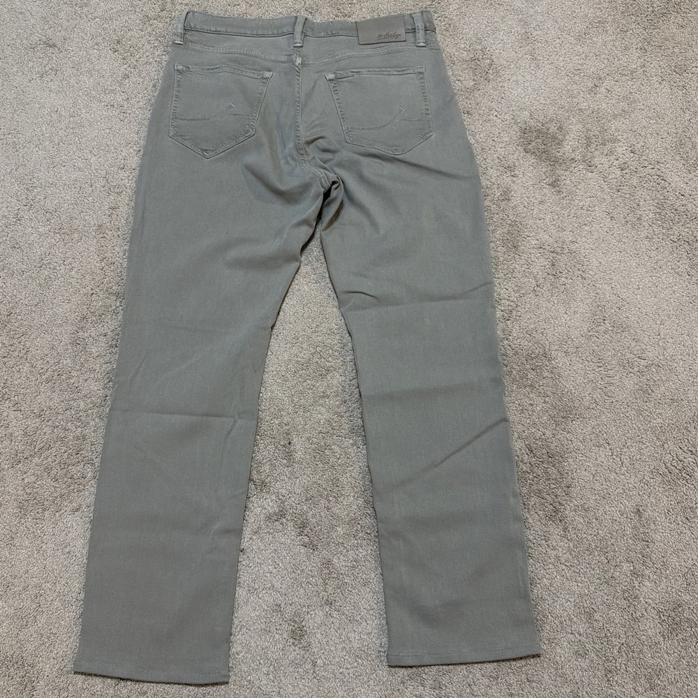 34 Heritage Men's Gray Charisma Comfort-Rise Classic Fit 35x32 Jeans - Picture 6 of 12